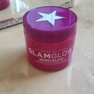 Glamglow Berryglow Probiotic Recovery Mask